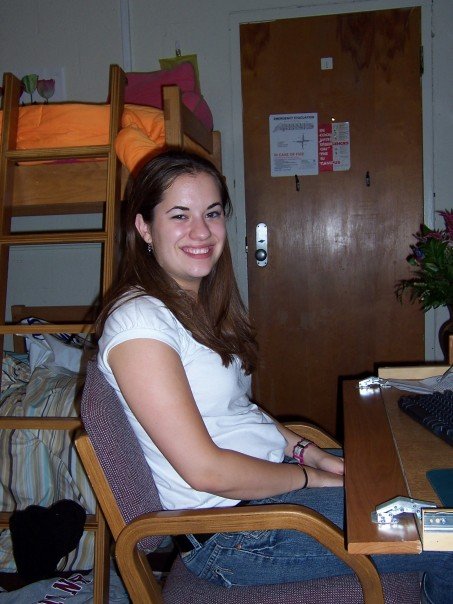 1910550_584623198329_5971_n